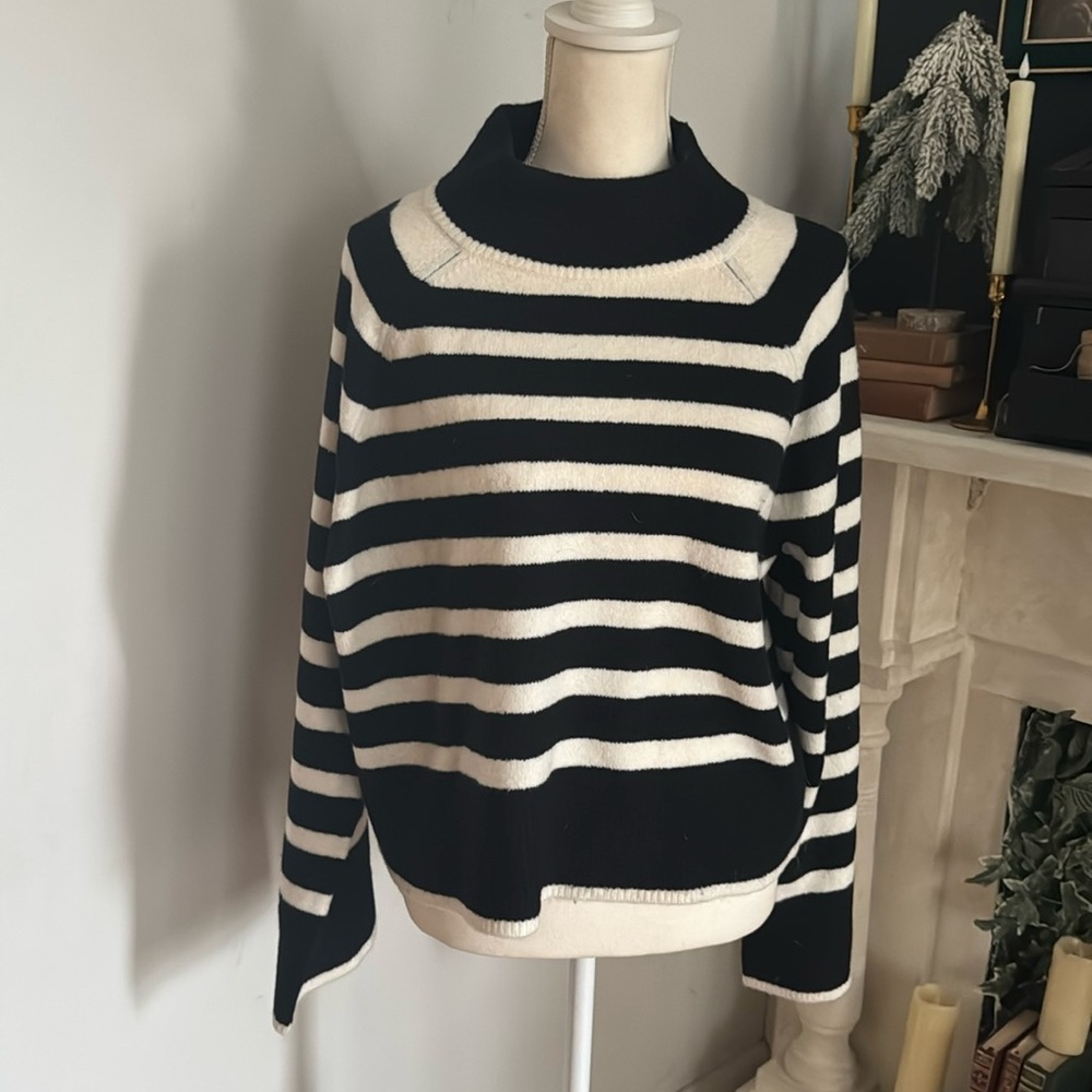 Universal Thread Black and White Striped Turtleneck Sweater